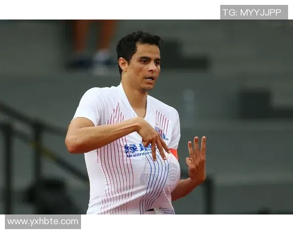 阿尔拉扬对决强敌展现球队实力与战术风采的精彩赛事分析 阿尔拉扬对决强敌展现球队实力与战术风采的精彩赛事分析