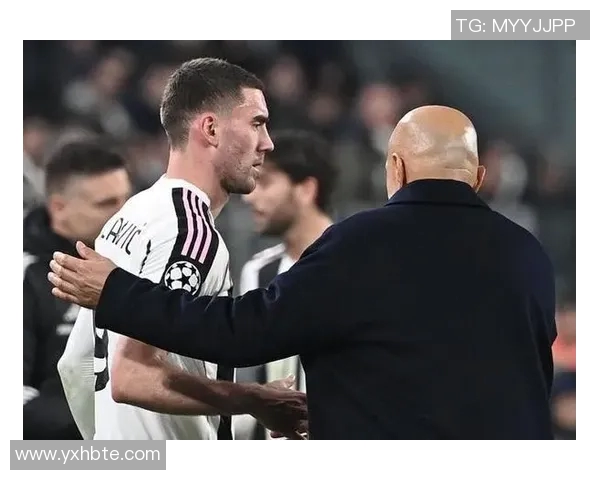 弗拉霍维奇的崛起与挑战：从天才少年到足球明星的奋斗历程